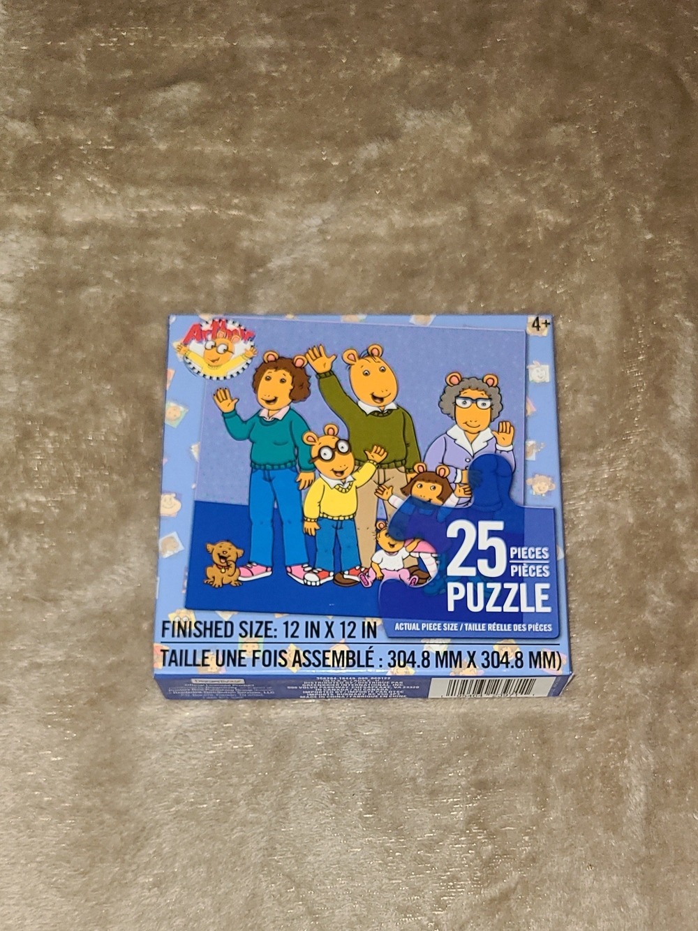 PBS Kids Arthur Puzzle 25 Pieces Arthur's Family NEW